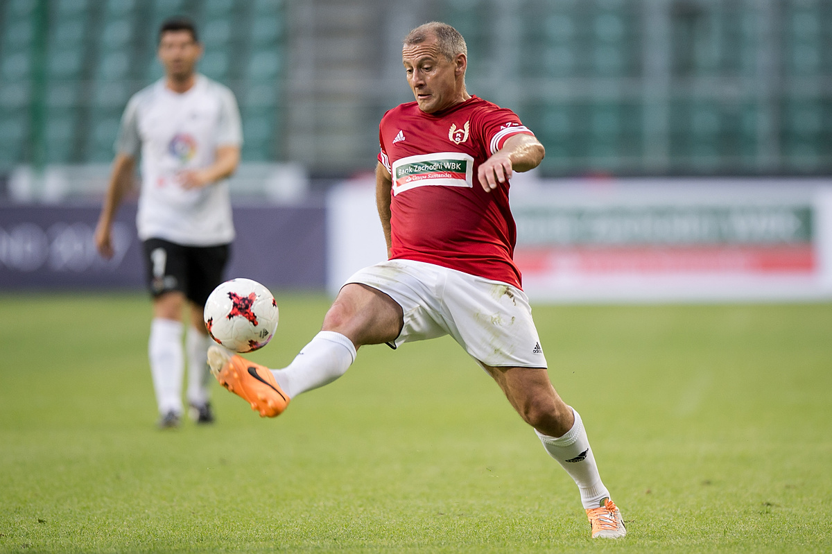 Świerczewski kontra EA Sports: Bitwa o okładkę FIFA '93 1 Piotr Świerczewski