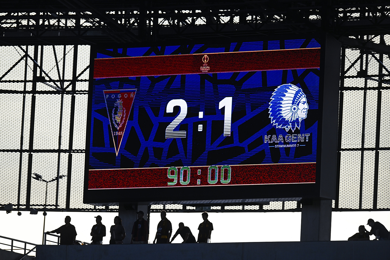 Pogoń Szczecin triumfuje nad Gentem 2-1 w emocjonującym starciu! 1 Pogoń Szczecin triumfuje nad Gentem 2 1