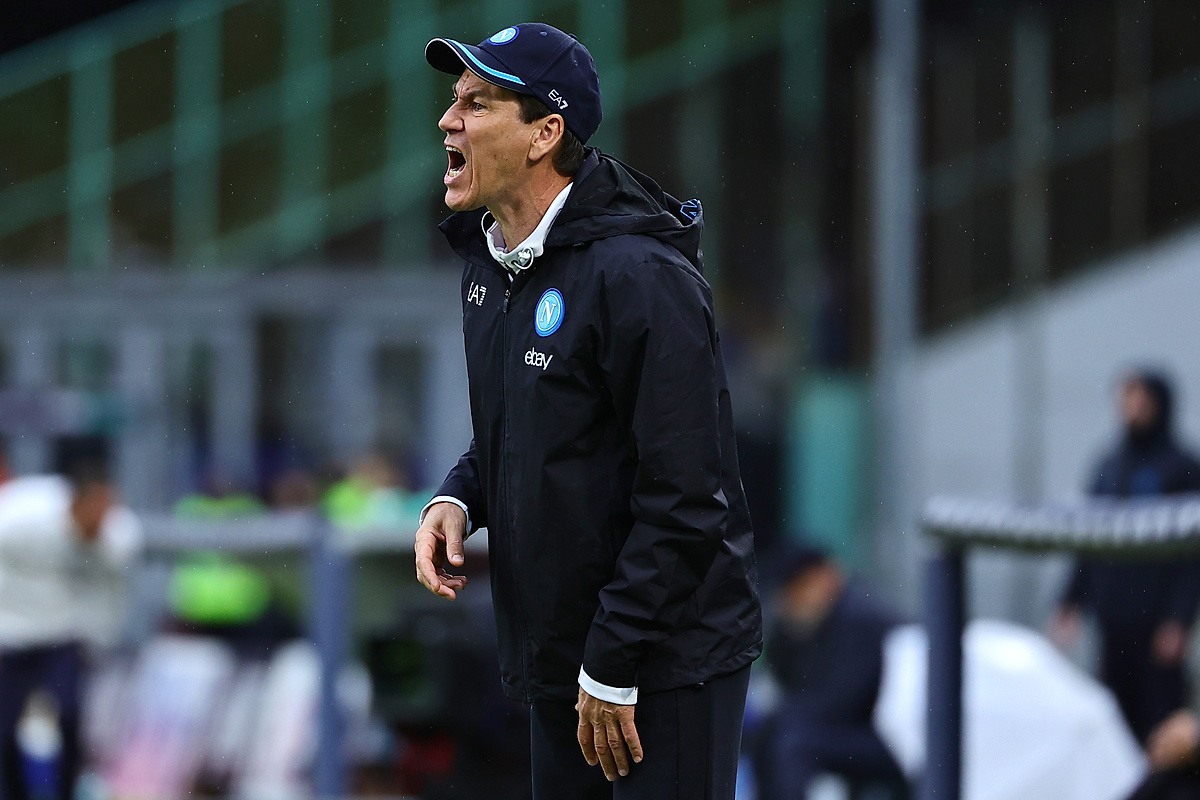 Zmiana na ławce Napoli: Mazzarri wraca po latach 1 Napoli