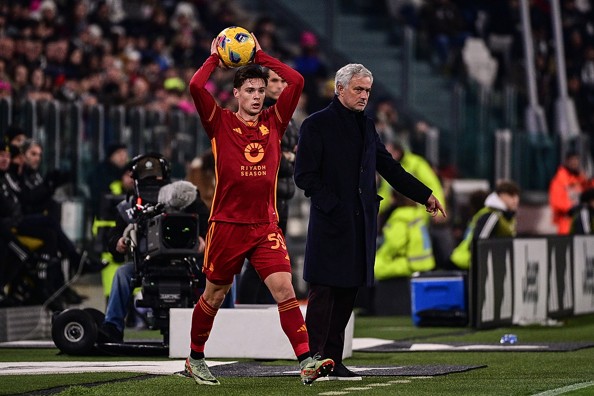 AS Roma szuka świeżej krwi na ławce trenerskiej: Palladino potencjalnym następcą Mourinho 1 Jose Mourinho